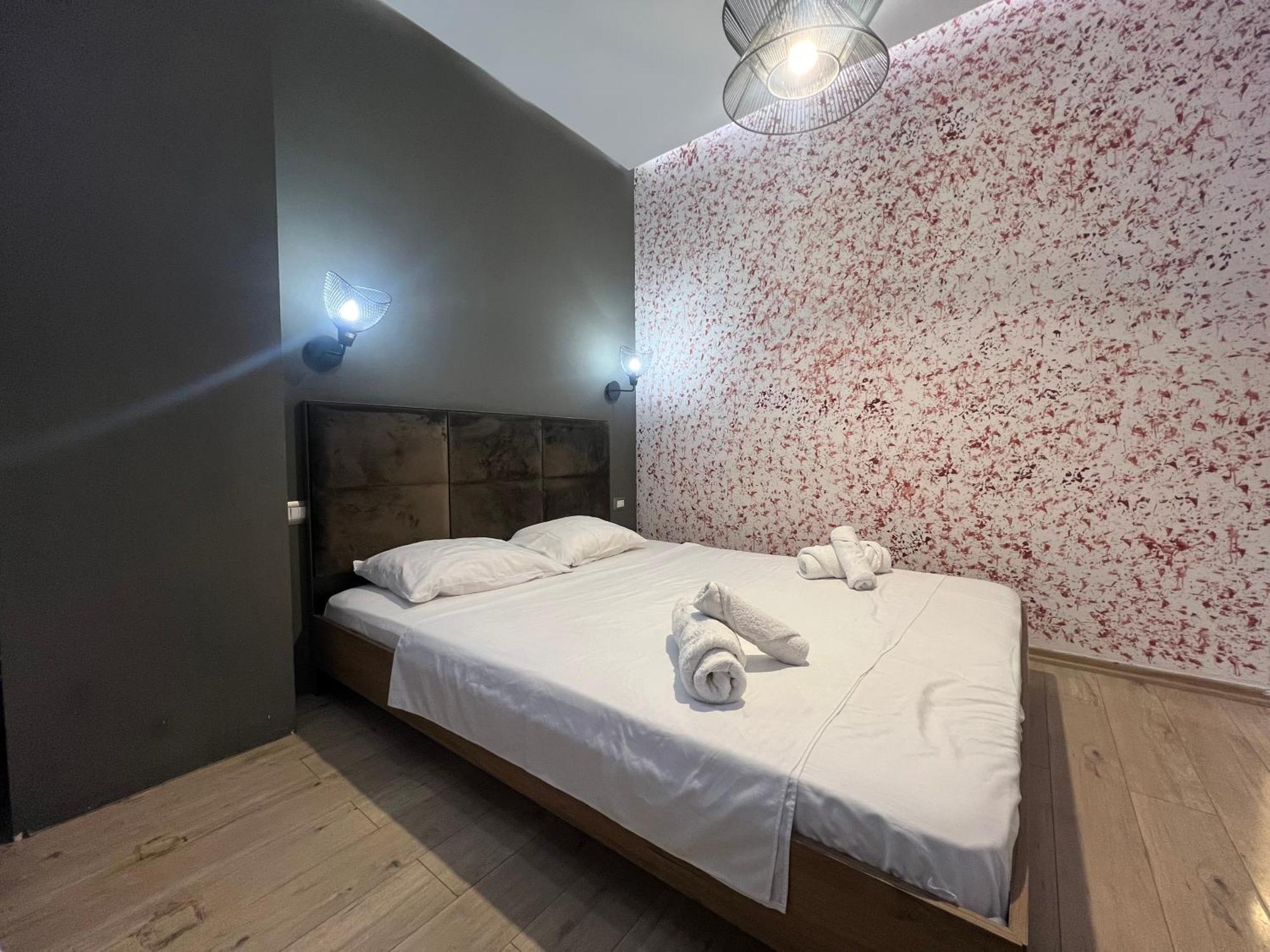 דירות Hidden Gem In Tirana Center מראה חיצוני תמונה
